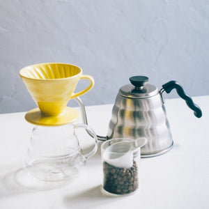 V60 Coador Cerâmico Colour, Tamanho 02, Amarelo